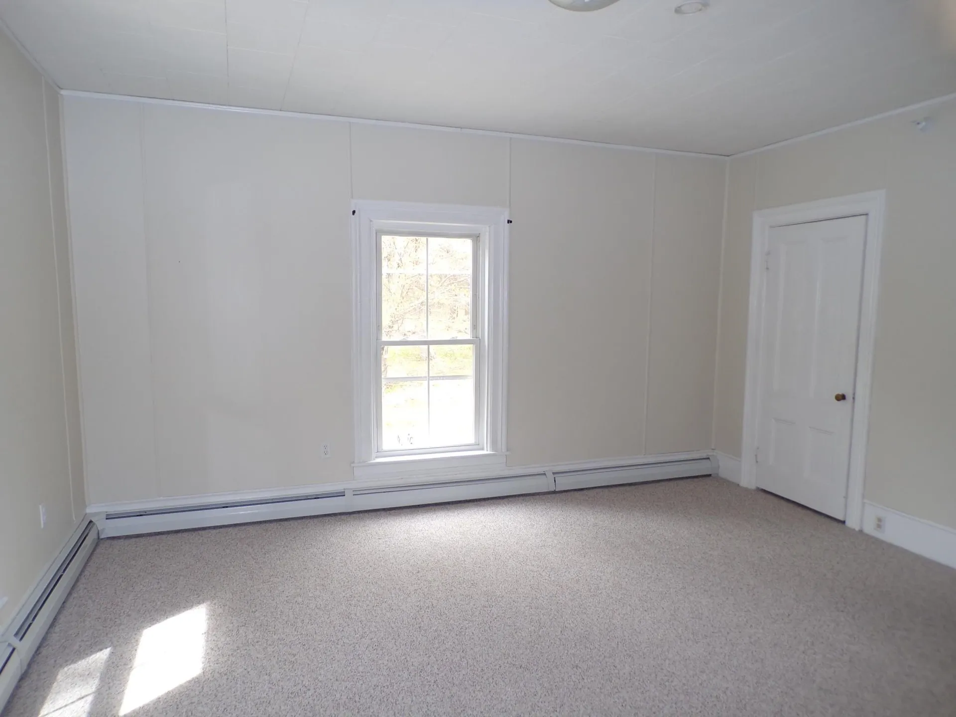 16 High Street Gilsum NH 03448