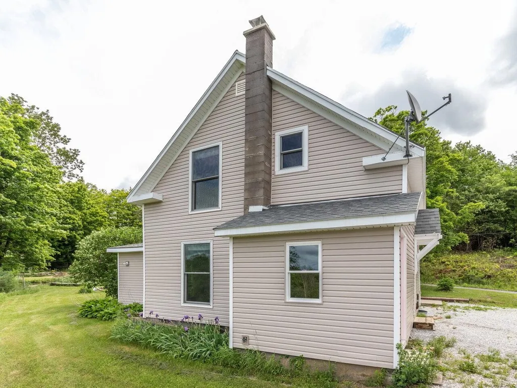 1444 West Street Fairfield VT 05455