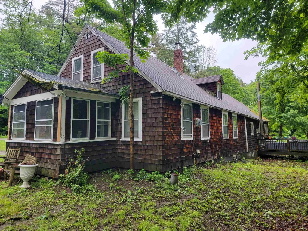667 Nh Route 120 Cornish NH 03745