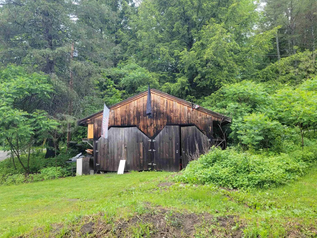 667 Nh Route 120 Cornish NH 03745