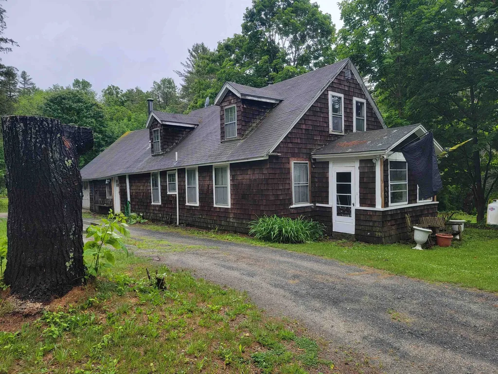 667 Nh Route 120 Cornish NH 03745