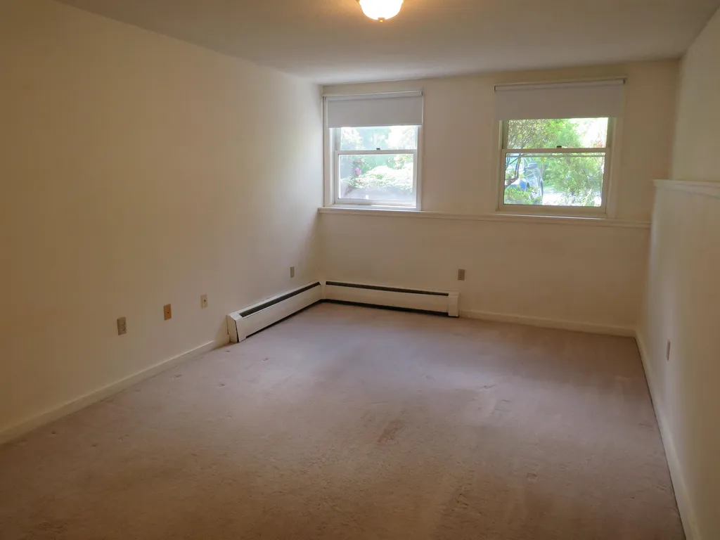 30 Wolf Road Lebanon NH 03766
