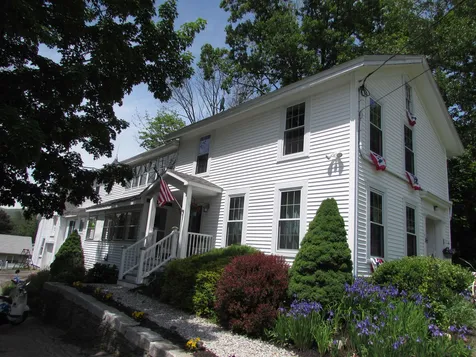 25 Old Wolfeboro Road Alton NH 03809