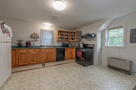 1166 Nh Route 175 Campton NH 03223