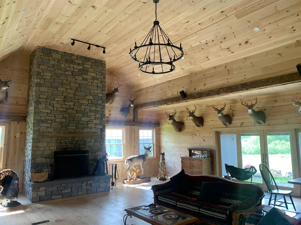 1006 Golf Links Road Colebrook NH 03576