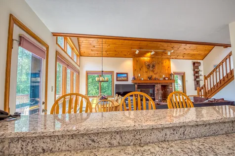 467 Hannah Loop Carroll NH 03575