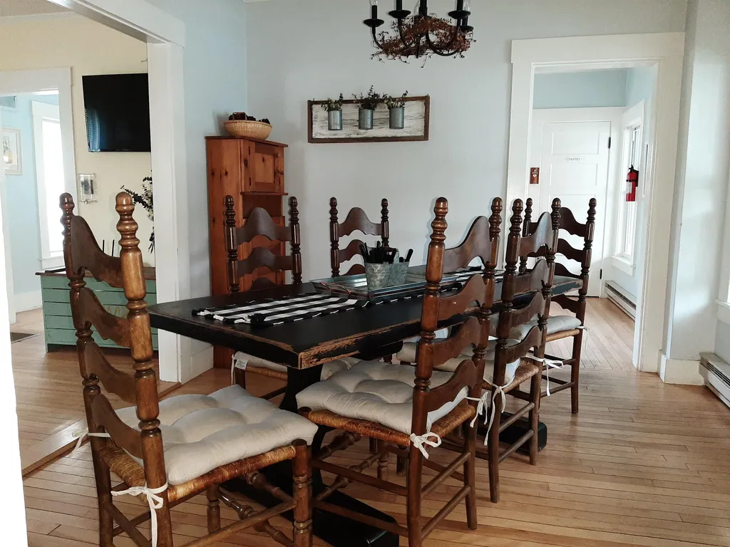 58 Bridge Street Colebrook NH 03576