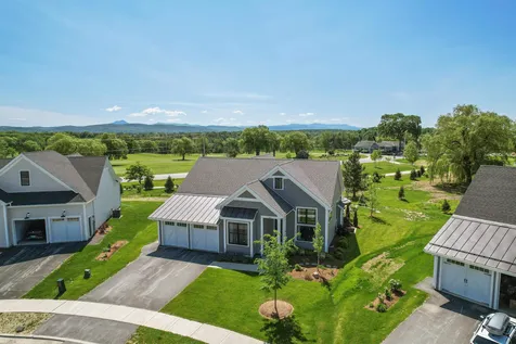 49 Carmi Drive Shelburne VT 05482