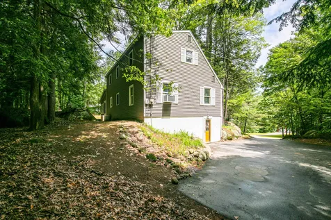103 Hillside Drive Henniker NH 03242