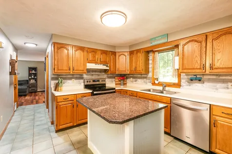 103 Hillside Drive Henniker NH 03242