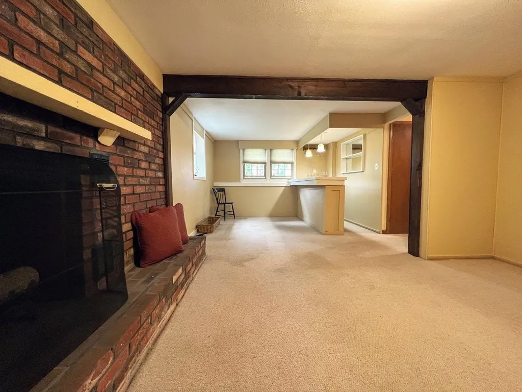 6 Westhill Drive Nashua NH 03062