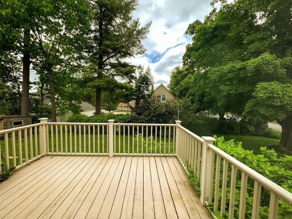 6 Westhill Drive Nashua NH 03062