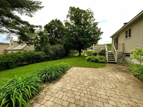 6 Westhill Drive Nashua NH 03062