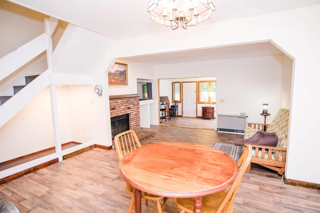 7 Wrisley Court Essex VT 05452
