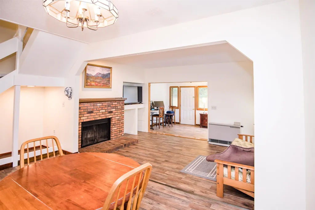 7 Wrisley Court Essex VT 05452