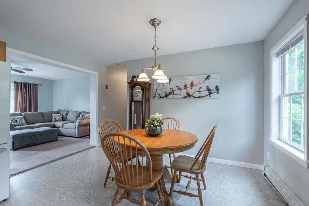 17 Vista Way Barrington NH 03825