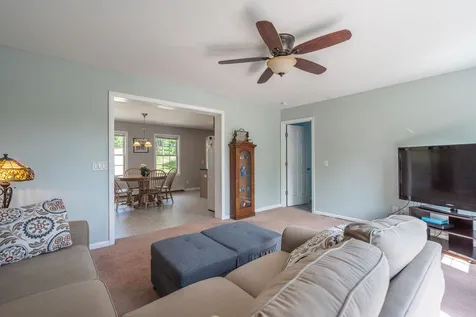 17 Vista Way Barrington NH 03825