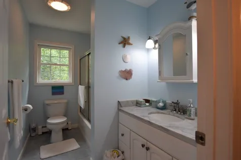 16 Berrywood Drive Wolfeboro NH 03894