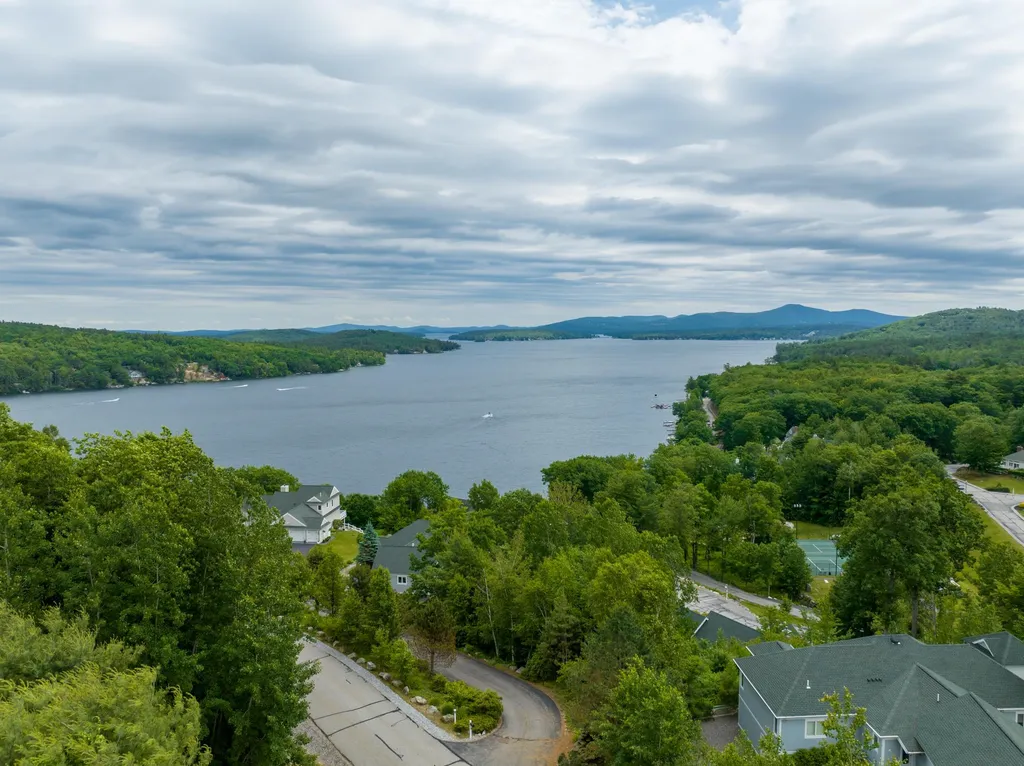 12 South Watch Road Meredith NH 03253