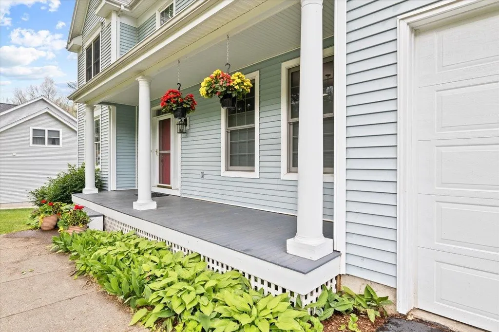 11 Sydney Drive Essex VT 05452