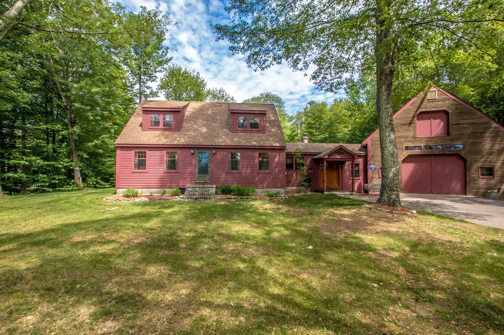 53 Mooney Hill Road Madison NH 03849