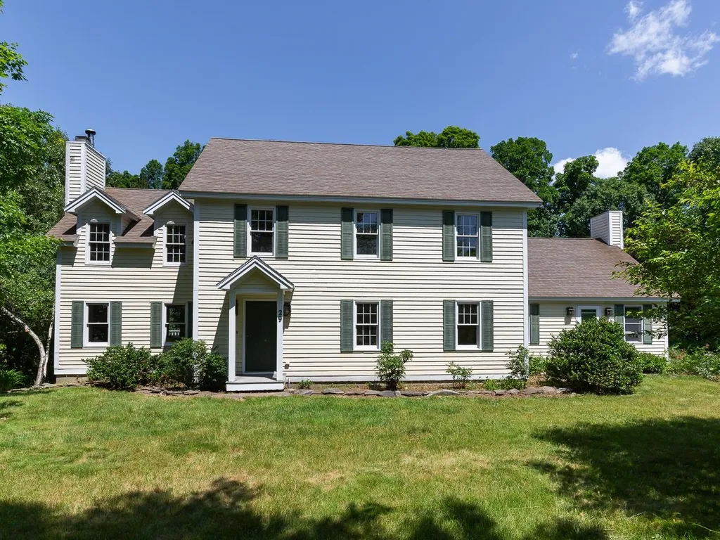 29 Riverside Farm Drive Lee NH 03861
