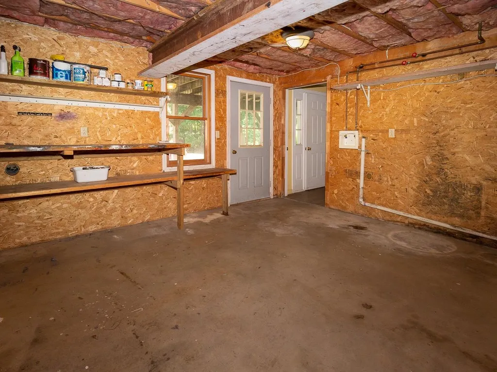 29 Riverside Farm Drive Lee NH 03861
