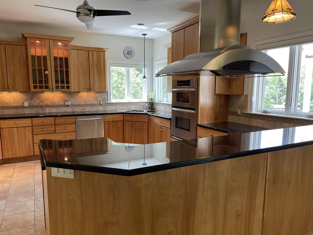 1119 Webster Road Shelburne VT 05482