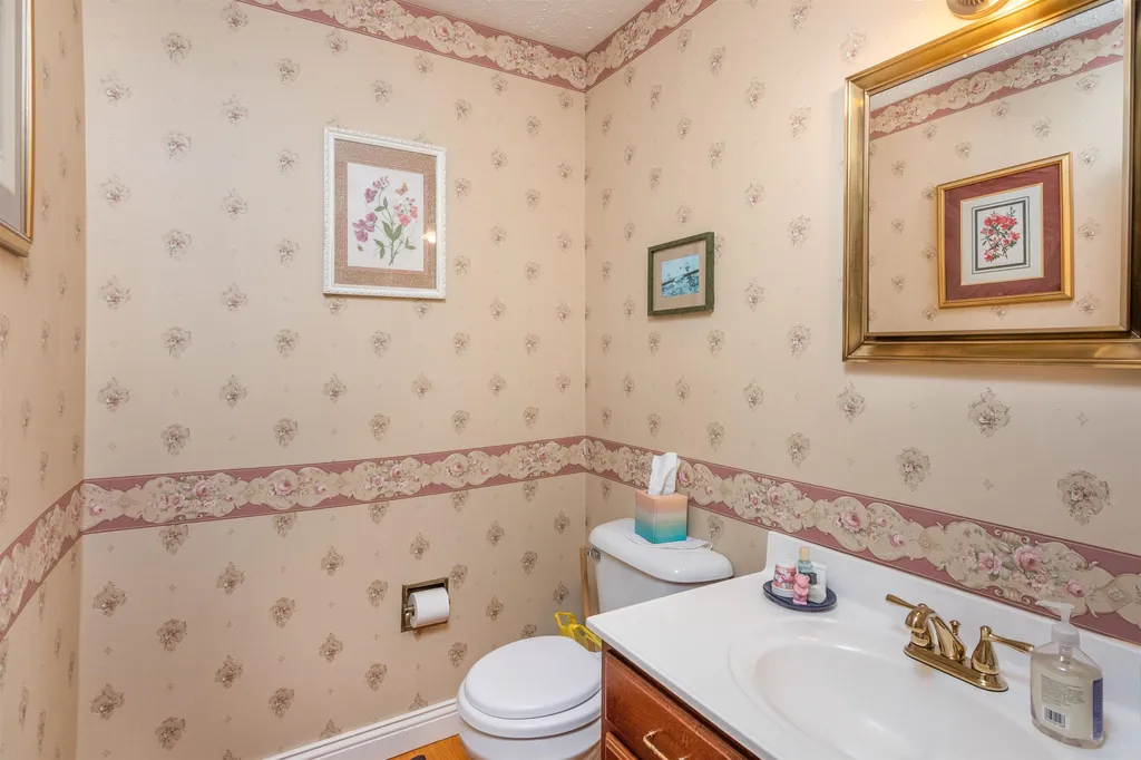 7 Baycrest Drive South Burlington VT 05403