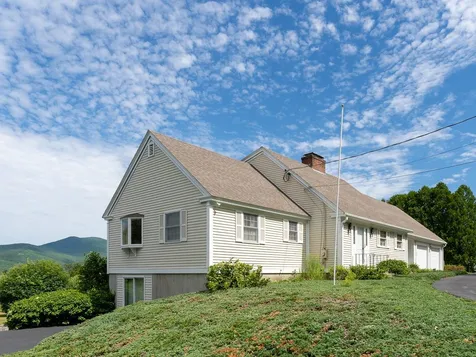 154 Ledge Hill Road Tuftonboro NH 03816