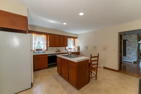 154 Ledge Hill Road Tuftonboro NH 03816