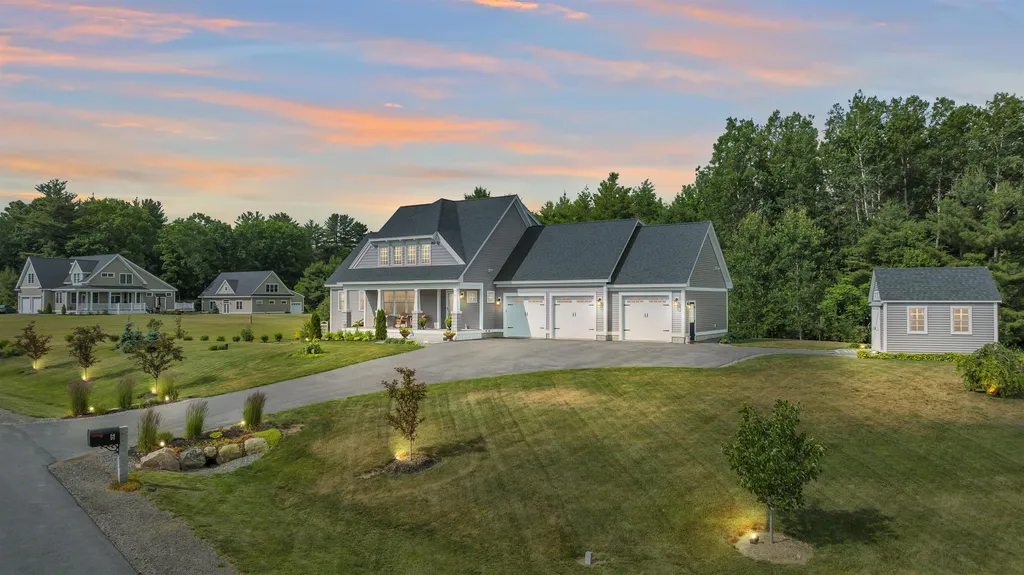 6 Tannery Way Kensington NH 03833