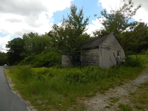 17 Bradford Road Sunapee NH 03782
