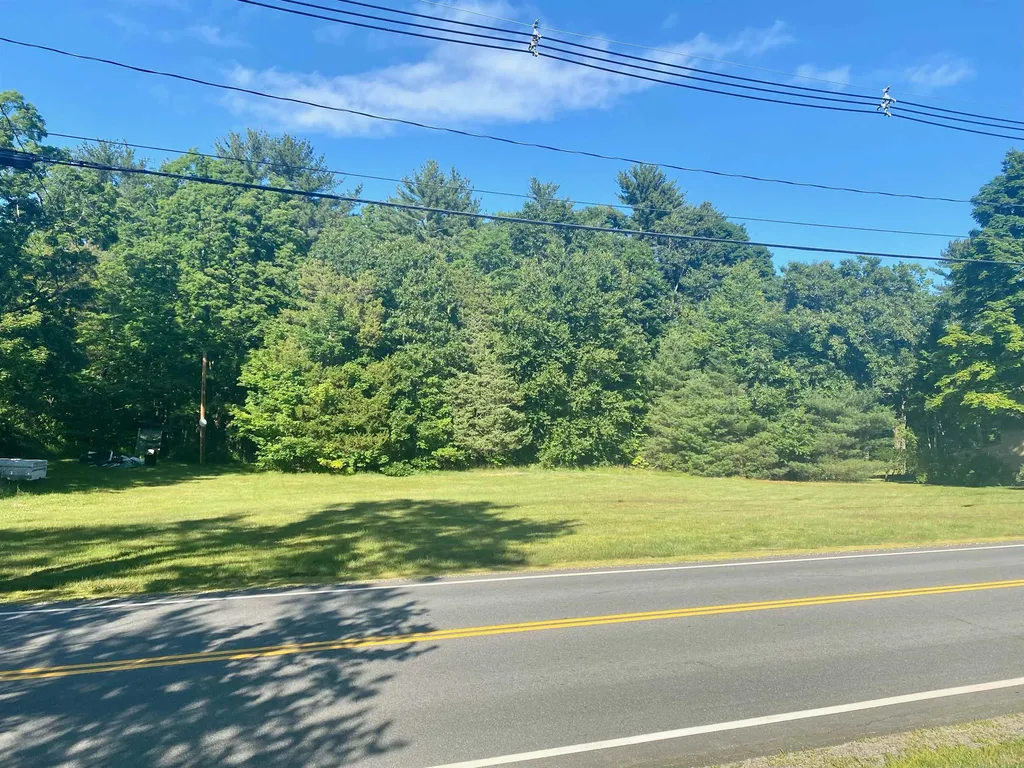 65 North Main Street Newton NH 03858