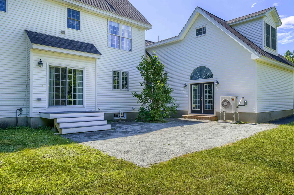 50 Overton Road Windham NH 03087