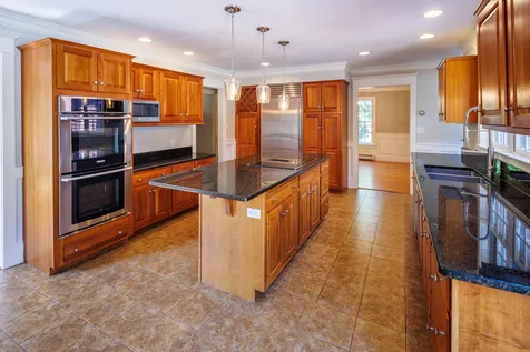 27 Isaac Lucas Circle Dover NH 03820