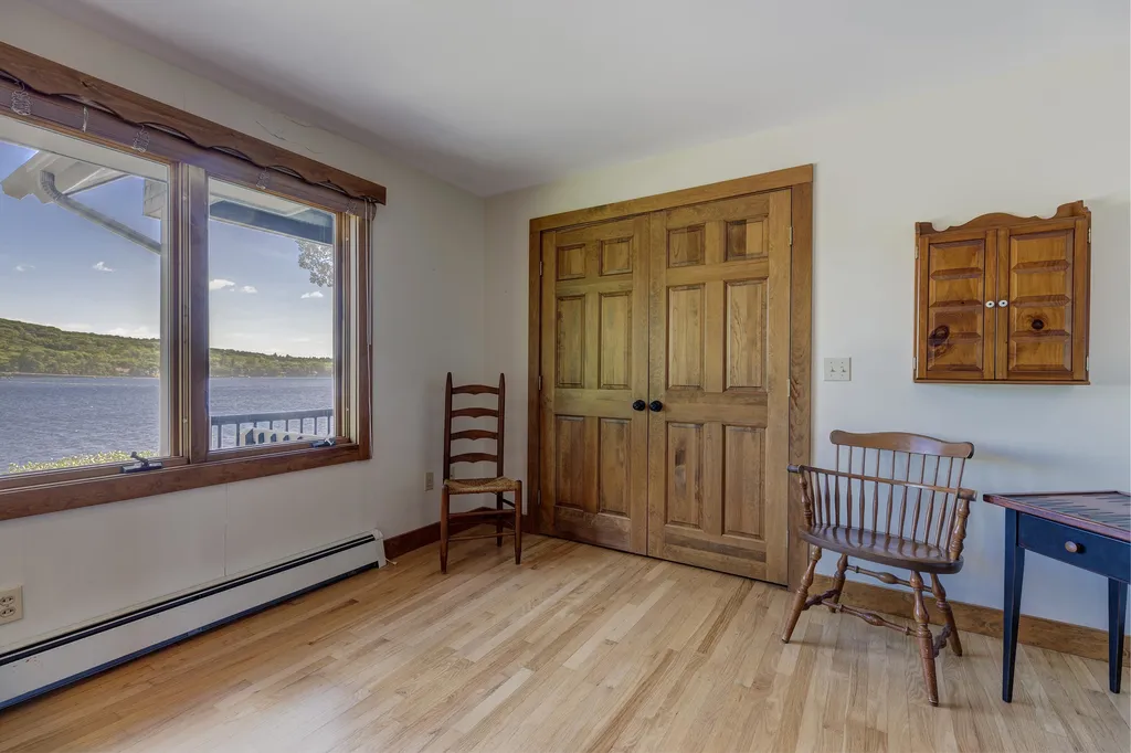 534 Bunker Road New London NH 03257
