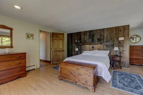534 Bunker Road New London NH 03257