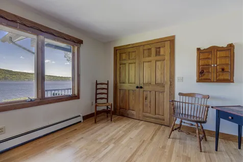 534 Bunker Road New London NH 03257