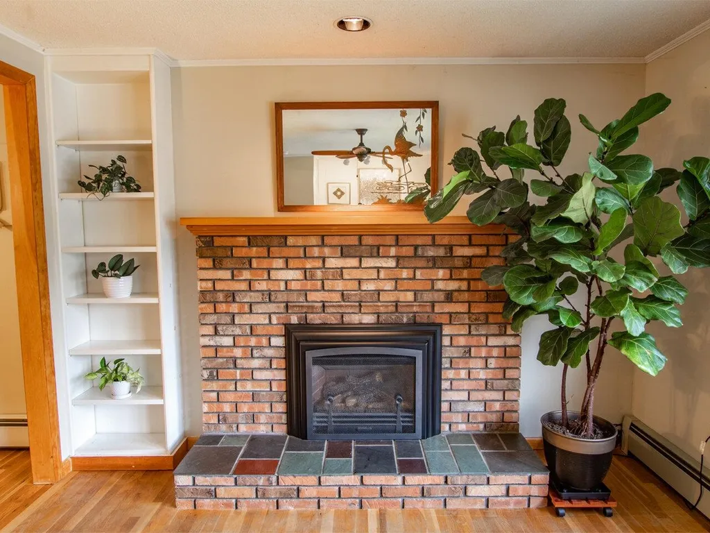 182 Lindale Drive Colchester VT 05446
