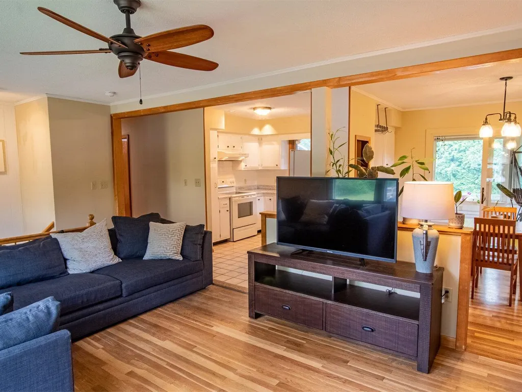 182 Lindale Drive Colchester VT 05446