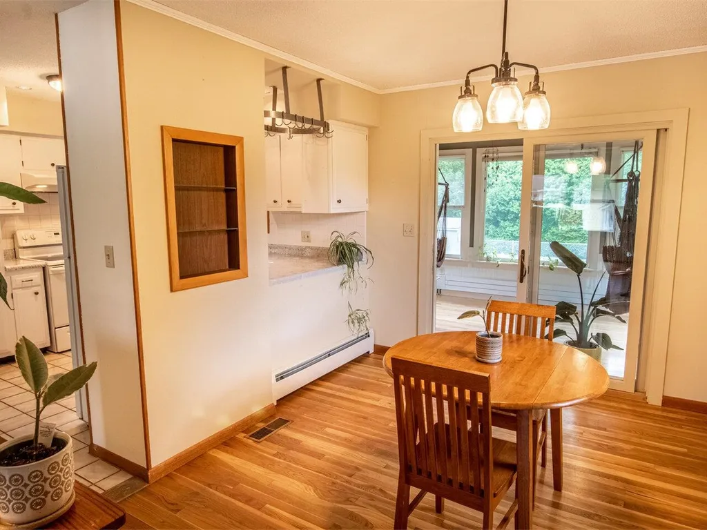 182 Lindale Drive Colchester VT 05446