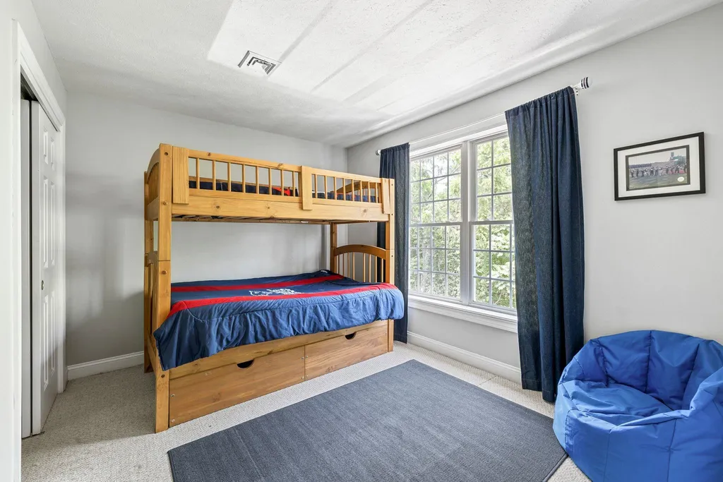12 Artemis Road Salem NH 03079
