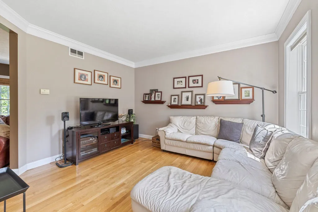 12 Artemis Road Salem NH 03079