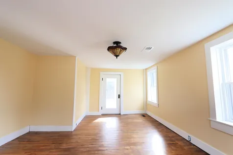1711 Route 5 South Barnet VT 05821