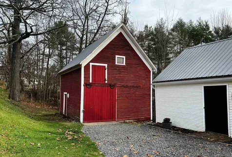 1711 Route 5 South Barnet VT 05821
