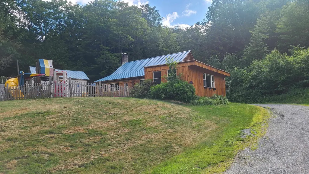 853 Nh Route 120 Cornish NH 03745