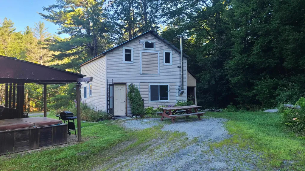 853 Nh Route 120 Cornish NH 03745