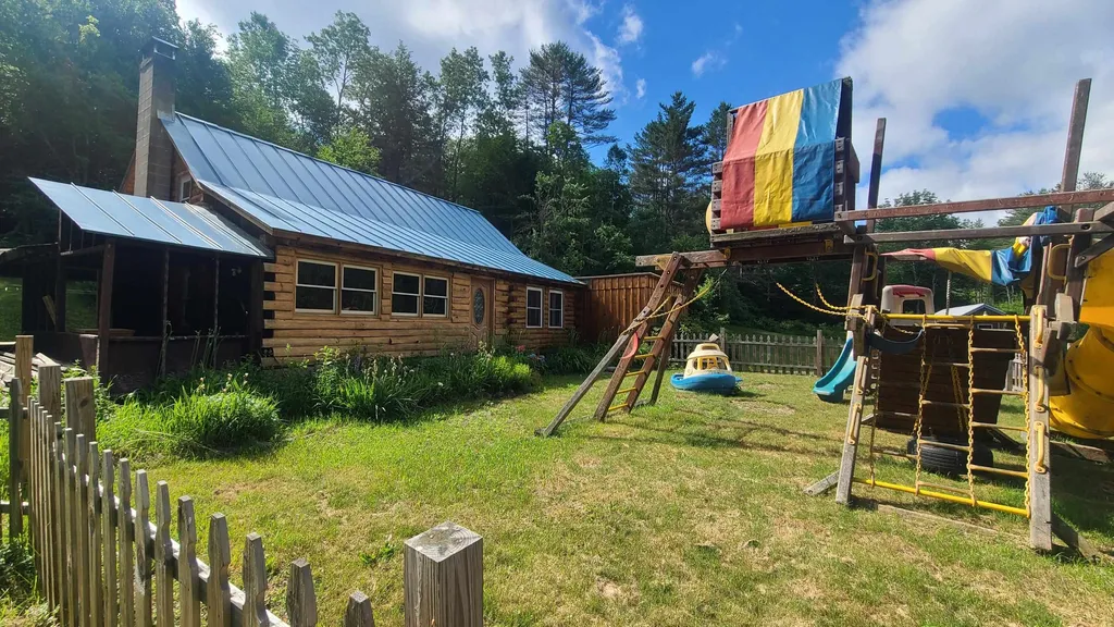 853 Nh Route 120 Cornish NH 03745