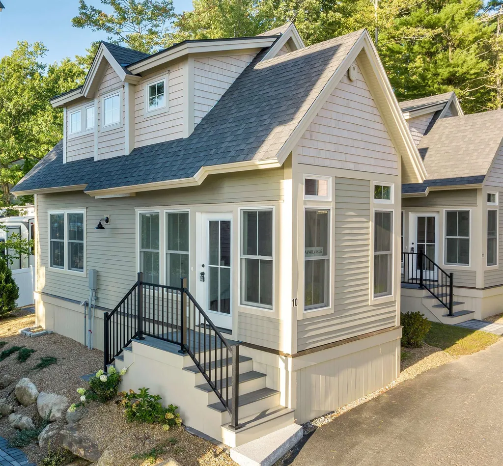 109 Weirs Boulevard Laconia NH 03246